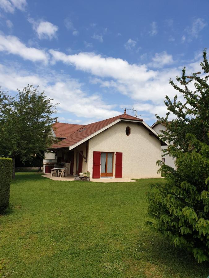 Apartamento Au Grés du Vent Ruy-Montceau Exterior foto